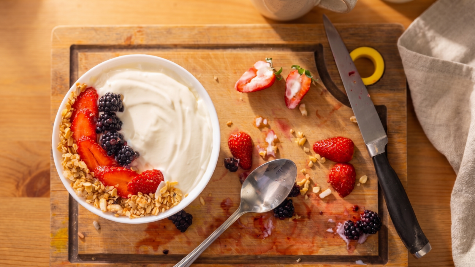 FruttyFroYo yogurt bowl